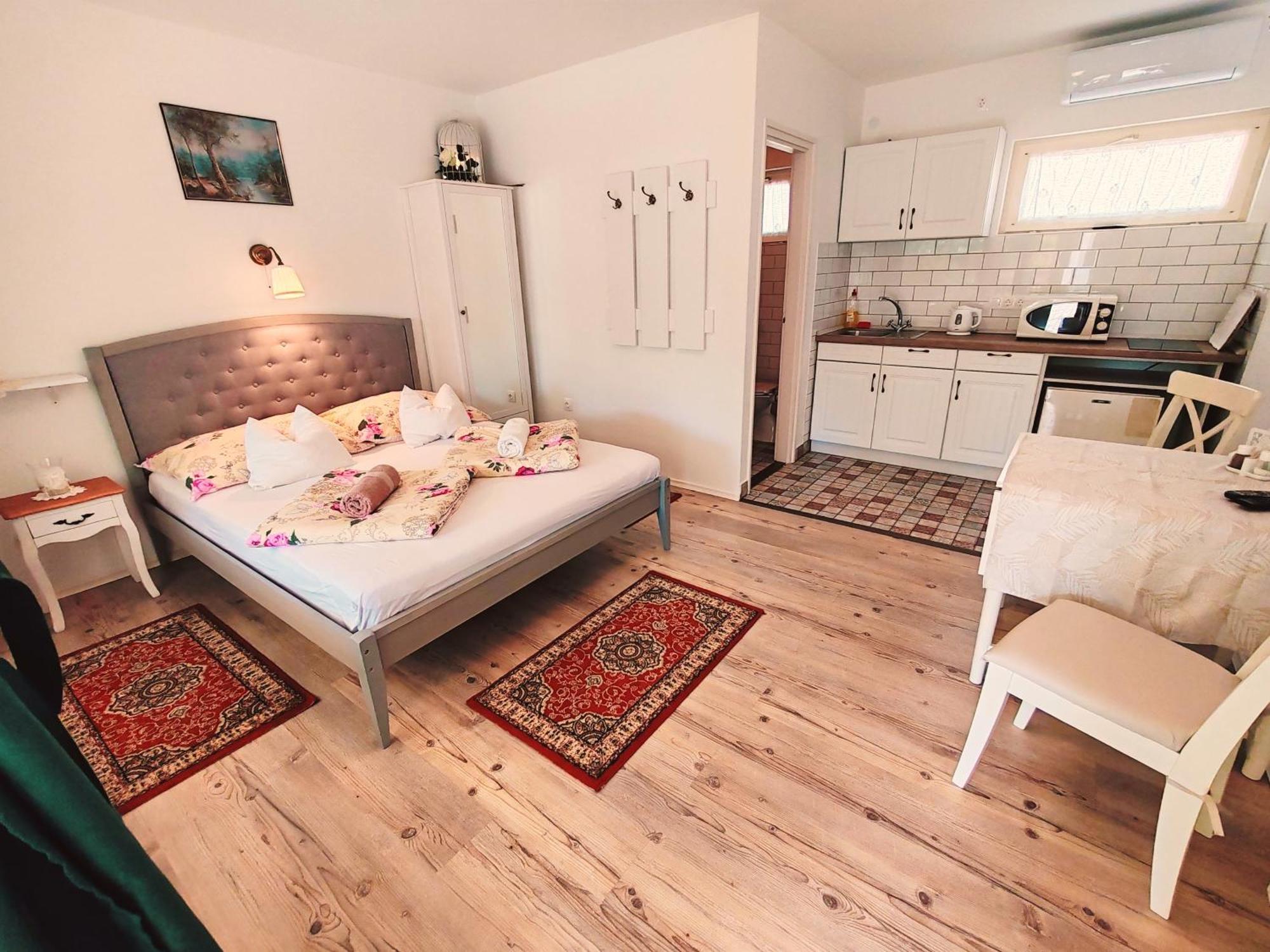 Elisoria Apartments Cserszegtomaj Luaran gambar