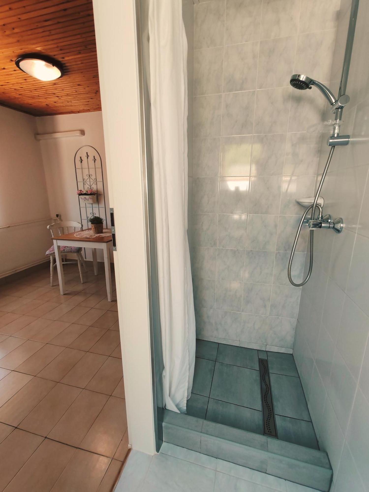 Elisoria Apartments Cserszegtomaj Luaran gambar