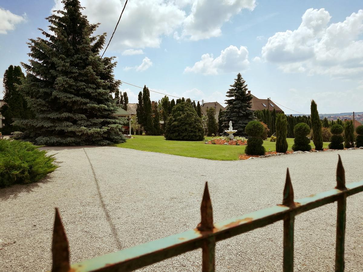 Elisoria Apartments Cserszegtomaj Luaran gambar