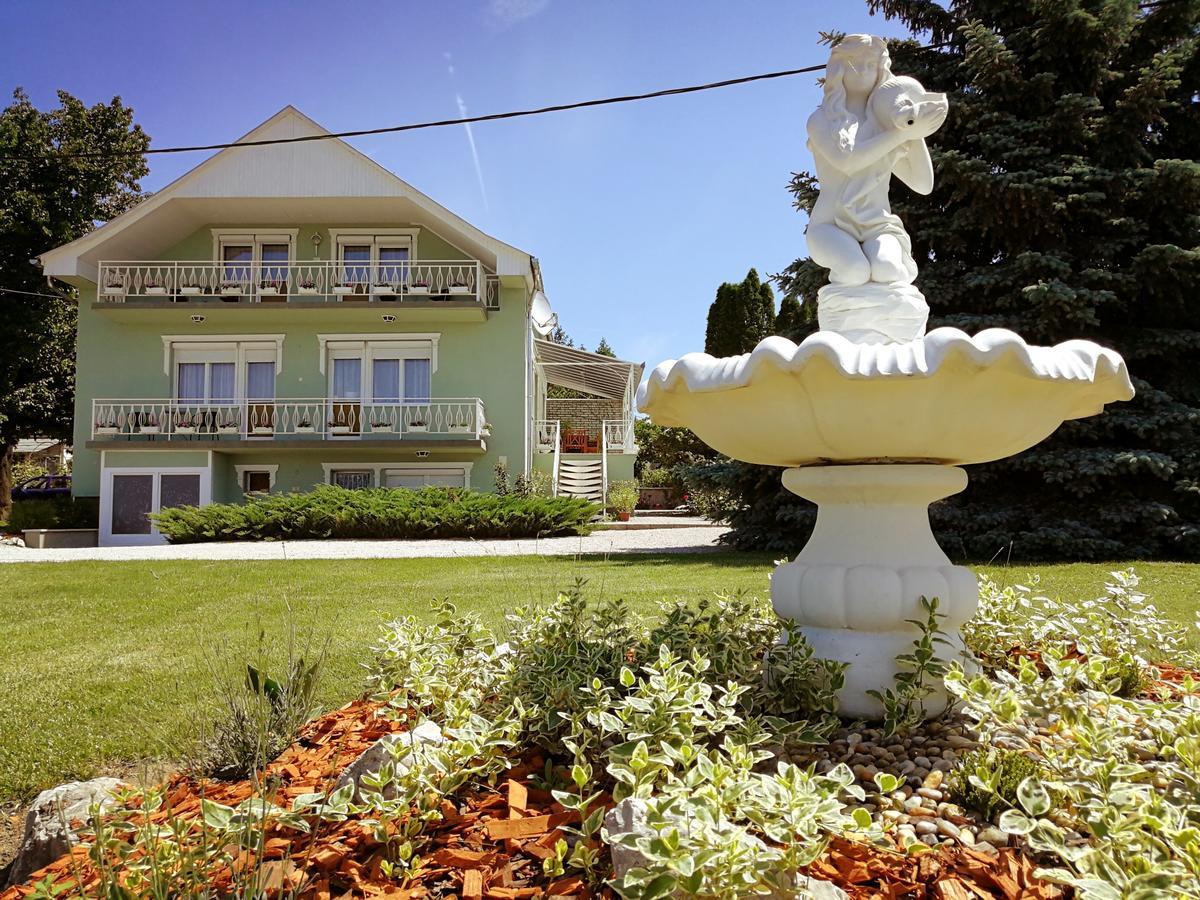 Elisoria Apartments Cserszegtomaj Luaran gambar