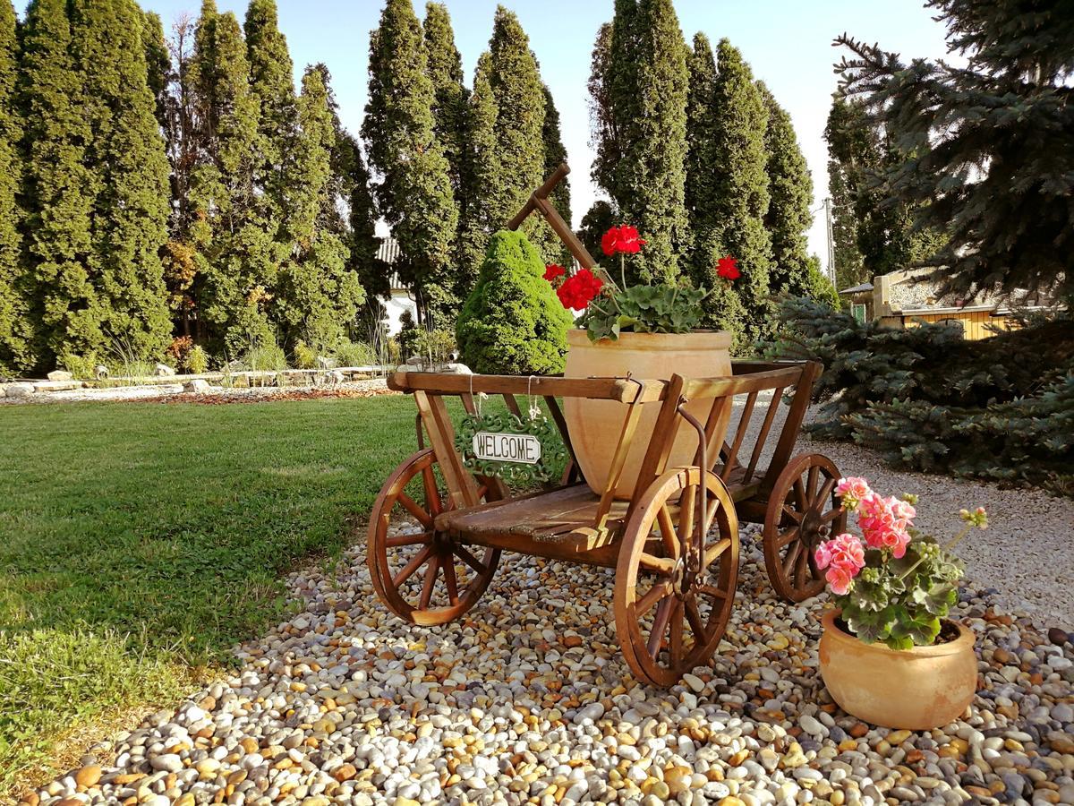 Elisoria Apartments Cserszegtomaj Luaran gambar